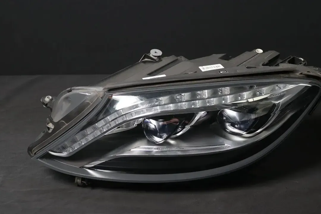 HEAD LIGHT
